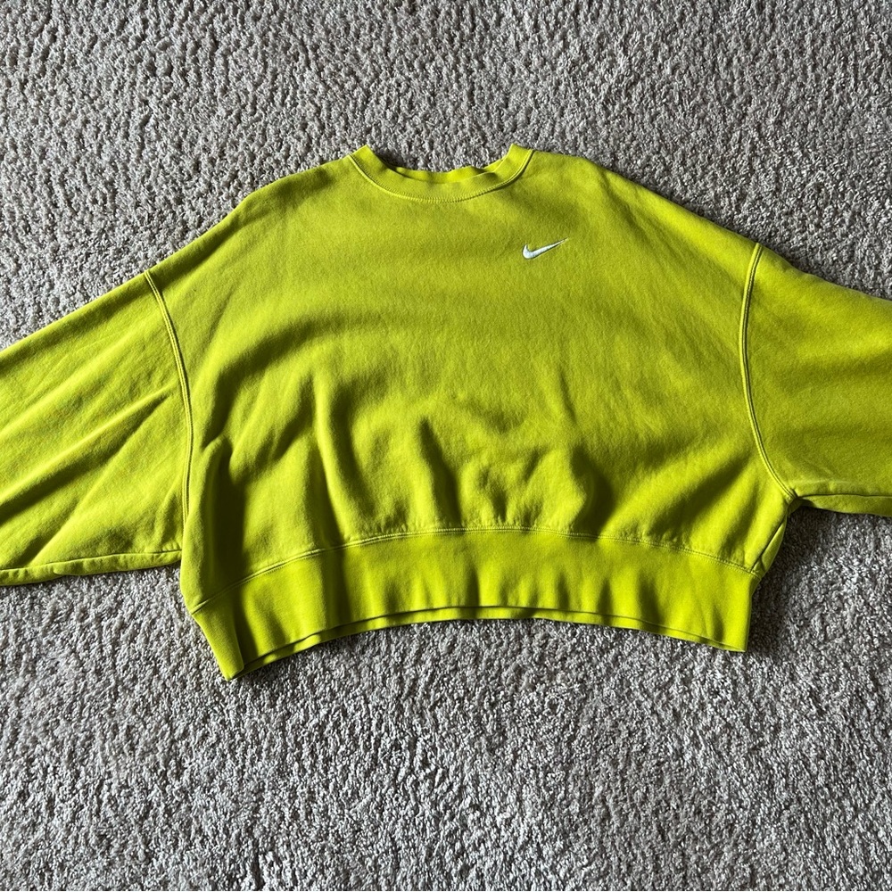Nike Crop Sweatshirt